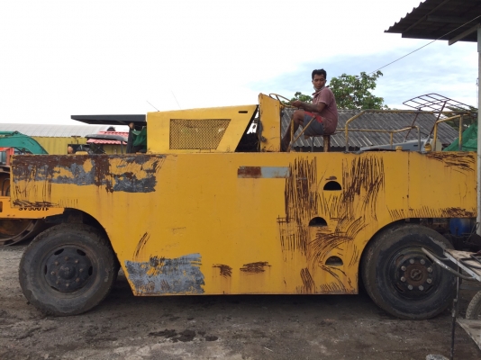 ขายด่วนรถบดล้อยาง11ล้อ WATANABE WP15 เอกสารเล่มทะเบียน ขายด่วนรถบดล้อยาง11ล้อ WATANABE WP15 เอกสารเล่มทะเบียน