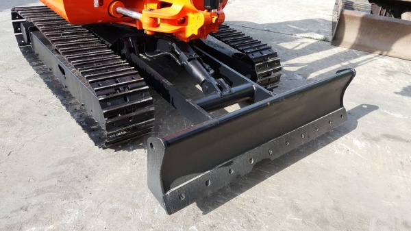 ขาย รถขุด HITACHI รุ่น EX35-2-มือสองญี่ปุ่น แทรกเหล็ก สลัก บูทเอวแน่น 100\% มาพร้อม หัวเก๋ง สวยพร้อมใช้งาน มือถือ 0818753444  สอบถามเพิ่มเติมได้ที่ http://line.me/ti/p/mFkzr50JVd