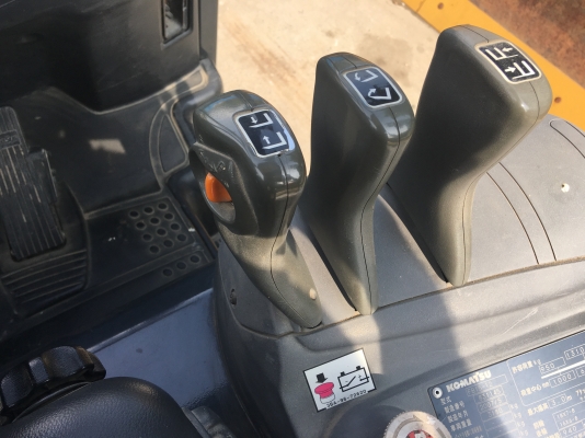 ******KOMATSU FB15******