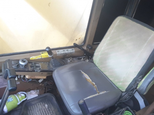 ขาย!! >>> CAT EL200B สภาพพร้อมใช้งาน ช่วงล่างสวย เอวแน่น <<< เบอร์ติดต่อ 098-7155789 086-4631102