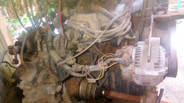 ขายเครื่องโตโยต้าสามห่วง ae101 1300cc คาบูพร้อมเกียร์ อุปกรณ์ครบ