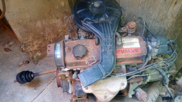 ขายเครื่องโตโยต้าสามห่วง ae101 1300cc คาบูพร้อมเกียร์ อุปกรณ์ครบ