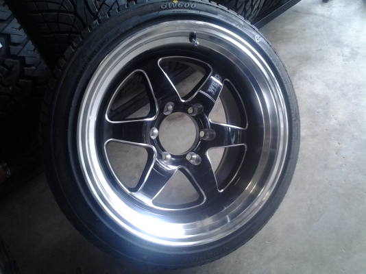 แม็กใหม่พร้อมยางใหม่ WELD ขอบ18 แม็กใหม่พร้อมยางใหม่ WELD ขอบ18