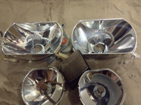 จานฉายโคมไฟหน้า BENZ w123 BOSCH แท้