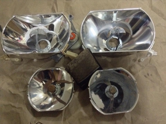 จานฉายโคมไฟหน้า BENZ w123 BOSCH แท้