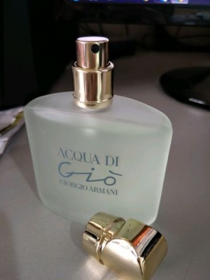 น้ำหอม Giorgio Armani Acqua Di Gio (no box) น้ำหอม Giorgio Armani Acqua Di Gio (no box)