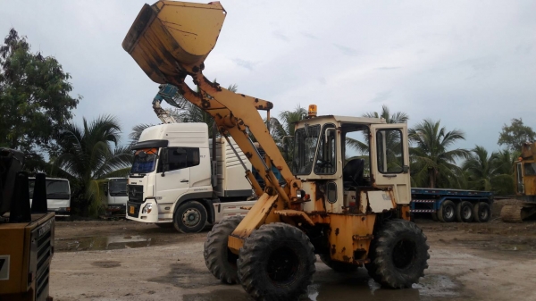 ขายรถตักเก่านอก ยี่ห้อ KOMATSU รุ่น WA30-2 จากญี่ปุ่น ยังไม่ได้ใช้งานในไทย ขายตามสภาพ/ใช้งานได้จริง ขายราคา 275,000 บาท ขายรถตักเก่านอก ยี่ห้อ KOMATSU รุ่น WA30-2 จากญี่ปุ่น ยังไม่ได้ใช้งานในไทย ขายตามสภาพ/ใช้งานได้จริง ขายราคา 275,000 บาท