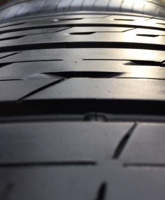 ยาง Bridgestone 245 50 18 ปี17 ดอกเต็ม ไม่มีปะ เนื้อนิ่มๆ ใช้ยาว ราคาไม่แพงขอบคุณ ยาง Bridgestone 245 50 18 ปี17 ดอกเต็ม ไม่มีปะ เนื้อนิ่มๆ ใช้ยาว ราคาไม่แพงขอบคุณ