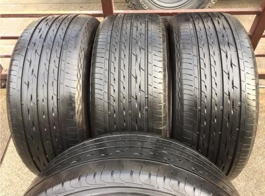 ยาง Bridgestone 245 50 18 ปี17 ดอกเต็ม ไม่มีปะ เนื้อนิ่มๆ ใช้ยาว ราคาไม่แพงขอบคุณ ยาง Bridgestone 245 50 18 ปี17 ดอกเต็ม ไม่มีปะ เนื้อนิ่มๆ ใช้ยาว ราคาไม่แพงขอบคุณ
