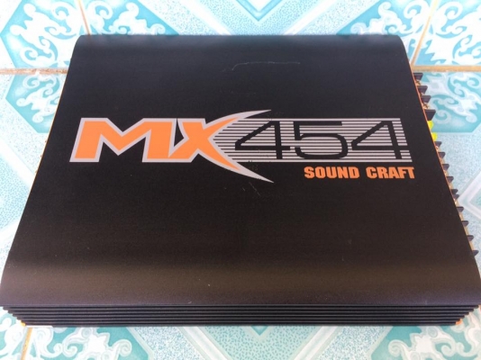 แอมป์คลาสเอบี4ch MX454 มือสองสภาพสวยเดิมๆไม่เคยซ่อม ใช้งานปกติ เสียงดีมาก ขับกลางแหลม4-6ดอกได้ 950 บาท สนใจ0892425454 อยู่สระบุรี