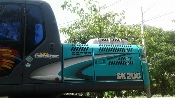 รถแบคโฮ KOBELCO ( SK200 ) โทร.081-8334855