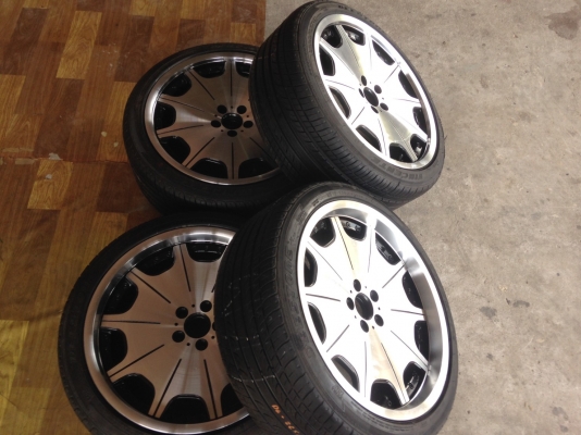 แม็กขอบ18 5รู100 พร้อมยาง แม็กขอบ18 5รู100 พร้อมยาง