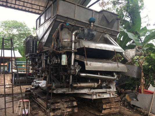 ขายรถเกี่ยวข้าวพรกินรีอุ้มพร้อมใช้ 0854997911