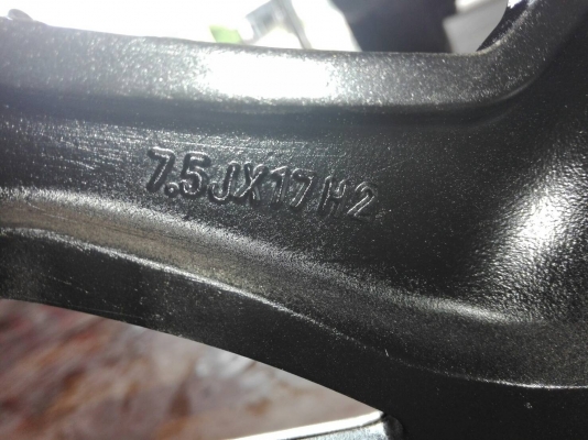 แม็ก infinity ขอบ 17" 5รู 114 แม็ก infinity ขอบ 17" 5รู 114