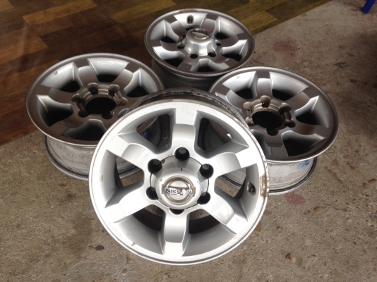 นิสสัน ฟรอนเทีย ขอบ15 6รู139 ส่งทั่วไทย นิสสัน ฟรอนเทีย ขอบ15 6รู139 ส่งทั่วไทย