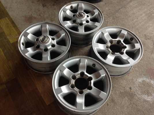 นิสสัน ฟรอนเทีย ขอบ15 6รู139 ส่งทั่วไทย นิสสัน ฟรอนเทีย ขอบ15 6รู139 ส่งทั่วไทย