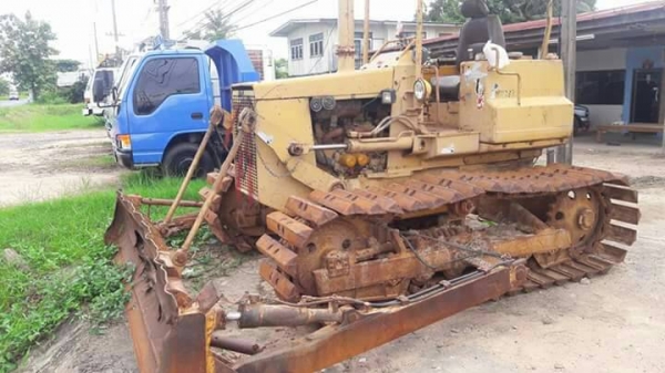 แทรคเตอร์ CAT D3 ตีน เป็ด พร้อมใช้งาน