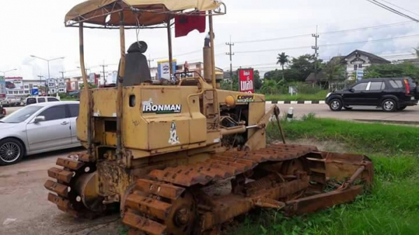 แทรคเตอร์ CAT D3 ตีน เป็ด พร้อมใช้งาน