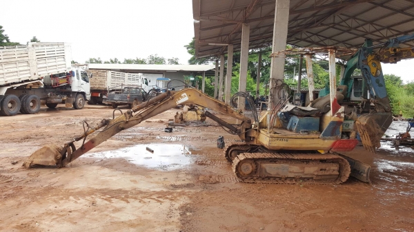 ขาย แบคโฮ KOMATSU PC20-3 รถใช้งานอยู่ประจำ เครื่องดี ปั้มดี ช่วงล่างเช็คใหม่แล้ว เอกสารใบซื้อขายครับ