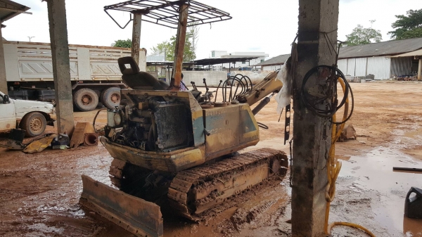 ขาย แบคโฮ KOMATSU PC20-3 รถใช้งานอยู่ประจำ เครื่องดี ปั้มดี ช่วงล่างเช็คใหม่แล้ว เอกสารใบซื้อขายครับ