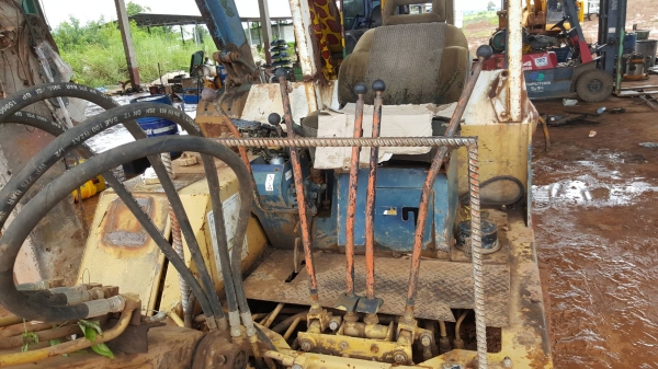 ขาย แบคโฮ KOMATSU PC20-3 รถใช้งานอยู่ประจำ เครื่องดี ปั้มดี ช่วงล่างเช็คใหม่แล้ว เอกสารใบซื้อขายครับ