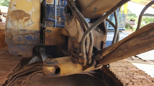 ขาย แบคโฮ KOMATSU PC40-5 รถใช้งานอยู่ประจำ เครื่องยนต์ 2 สูบ ช่วงล่างเต็ม เอกสารใบซื้อขาย ราคาต่อรองได้ ขาย แบคโฮ KOMATSU PC40-5 รถใช้งานอยู่ประจำ เครื่องยนต์ 2 สูบ ช่วงล่างเต็ม เอกสารใบซื้อขาย ราคาต่อรองได้