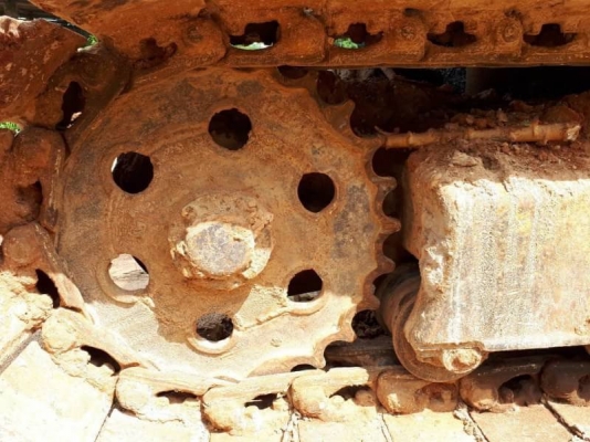 ขาย 215,000 บาท  KOMATSU PC60-1 (10HT) + สาลีขึ้น 60 เครื่องพอใช้ ปั้มพอใช้ โช่พอใช้ เอกสารชื้อขาย   รถอยู่ จ.ยโสธร โทร&amp;ไอดีไลน์ 0610710295