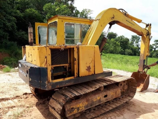 ขาย 215,000 บาท  KOMATSU PC60-1 (10HT) + สาลีขึ้น 60 เครื่องพอใช้ ปั้มพอใช้ โช่พอใช้ เอกสารชื้อขาย   รถอยู่ จ.ยโสธร โทร&amp;ไอดีไลน์ 0610710295