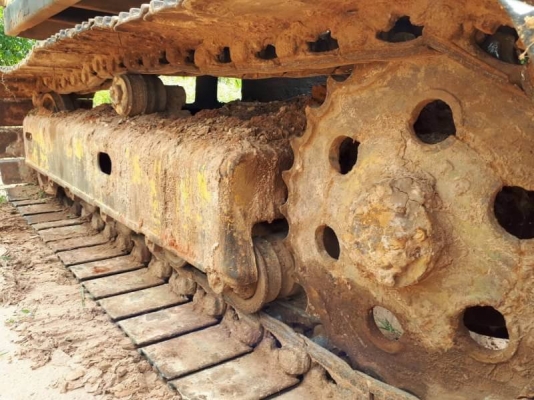 ขาย 215,000 บาท  KOMATSU PC60-1 (10HT) + สาลีขึ้น 60 เครื่องพอใช้ ปั้มพอใช้ โช่พอใช้ เอกสารชื้อขาย   รถอยู่ จ.ยโสธร โทร&amp;ไอดีไลน์ 0610710295