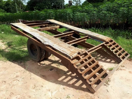 ขาย 215,000 บาท  KOMATSU PC60-1 (10HT) + สาลีขึ้น 60 เครื่องพอใช้ ปั้มพอใช้ โช่พอใช้ เอกสารชื้อขาย   รถอยู่ จ.ยโสธร โทร&amp;ไอดีไลน์ 0610710295