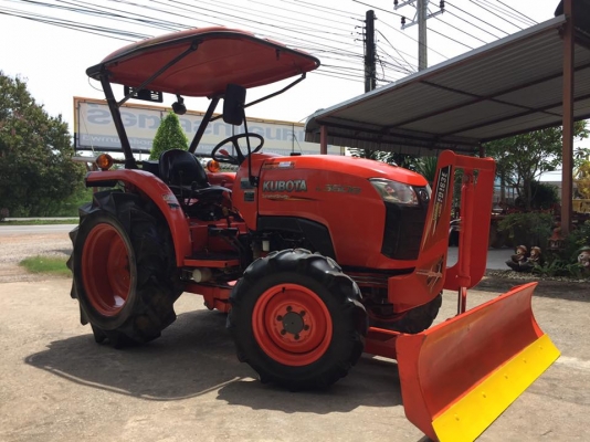 ขายรถไถ Kubota L3608 (4WD) พร้อมใบมีดและผานพรวน รถไร่ สวยๆ พร้อมใช้งาน ขายรถไถ Kubota L3608 (4WD) พร้อมใบมีดและผานพรวน รถไร่ สวยๆ พร้อมใช้งาน