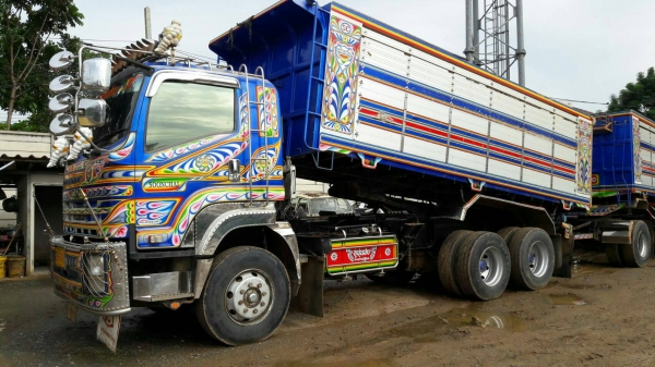 Isuzu 360 แรง ปี 56 แม่ลูกดัมพ์มิเนียมอู่ซุ่มชัย ลูก 3 เพลาแท้ ทะเบียนพร้อม