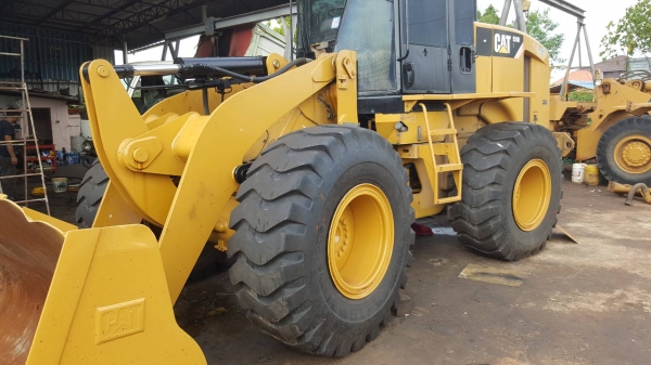 ขาย รถตัก CAT 924H รถพร้อมใช้งาน ระบบไฟเต็ม เอกสารเล่มทะเบียนเต็ม ราคาต่อรองได้