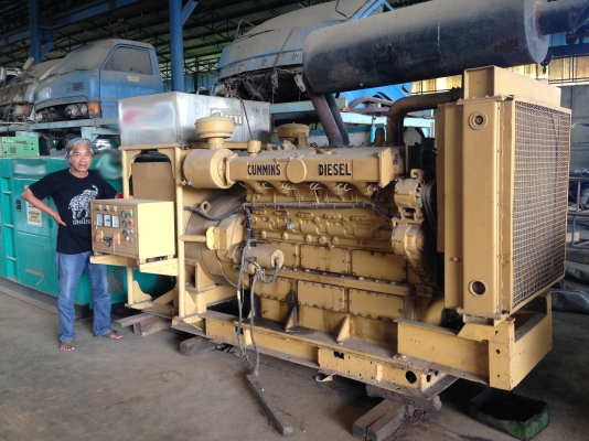 เครื่องปั่นไฟ Cummins 400 KVA พร้อมใช้งาน