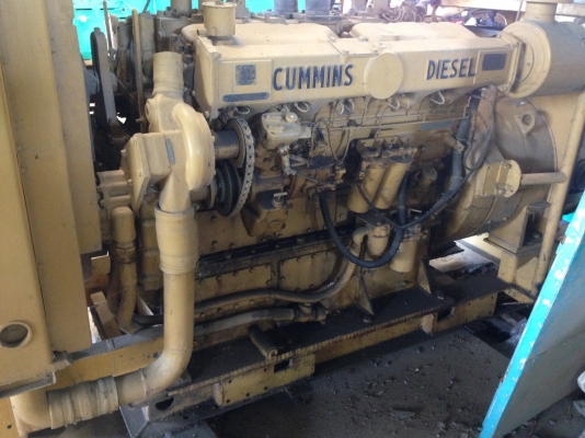เครื่องปั่นไฟ Cummins 400 KVA พร้อมใช้งาน