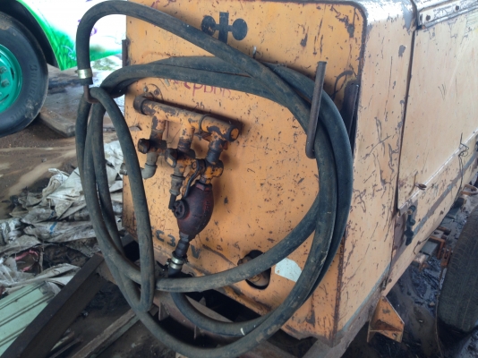 ปั๊มลม Komatsu EC35V 8bar พร้อมใช้งาน ปั๊มลม Komatsu EC35V 8bar พร้อมใช้งาน