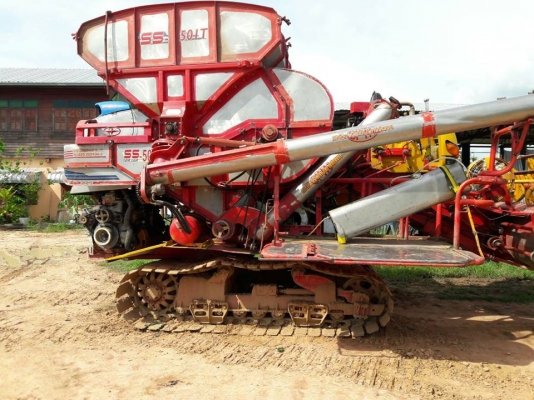 ขายรถเกี่ยวข้าวศักดิ์พัฒนาSS501T 210แรง6HH1 ช่วงล่าง10อุ้ม1.5ตัน สภาาพร้อมใช้งาน