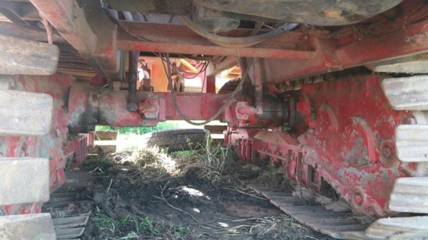 ขายรถเกี่ยวศักดิ์พัฒนา km48เครื่อง230เทอร์โบว์ ช่วงล่าง12ปั๊ม23สภาพพร้อม