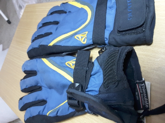 ถุงมือจากตู้ญี่ปุ่น Access under Glove size:M 56\%Nylon 44\%Pvc ถุงมือจากตู้ญี่ปุ่น Access under Glove size:M 56\%Nylon 44\%Pvc