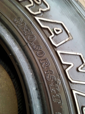 31x10.50R15  DUNLOP GRANDTREK AT1  มี 1 เส้น  tel.081-427-3941