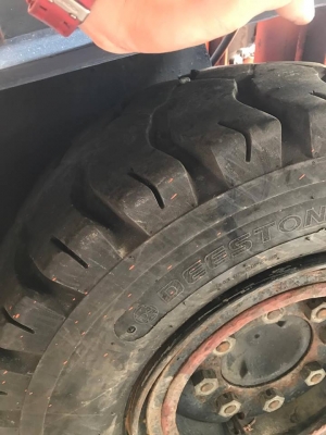 toyota รุ่น 5 ยกได้ 4.5 ตัน toyota รุ่น 5 ยกได้ 4.5 ตัน