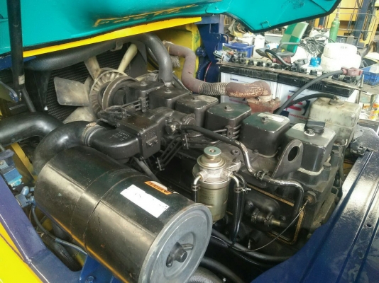 +++ ขายโฟล์คลิฟท์  KOMATSU FD40-7  ขนาด  4  ตัน  เครื่องยนต์ดเีซล  เสา  4.5  เมตร  งาสไลด์ซ้าย + ขวา   เกียร์ออโตเมติค  ยางตันครับ