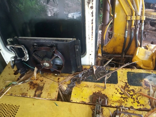 ขายรถขุด KOMATSU PC100-3