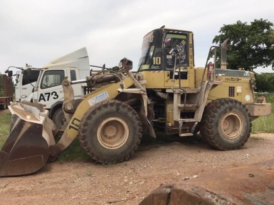 ขาย 800,000 รถตัก KOMATSU WA 350-3 E เครื่องดี เกียร์ดี ปั้มแรง  เอวแน่น สภาพพร้อมใช้  เอกสารอินวอย  รถอยู่ สระบุรี 090-772-3710 090-772-3708