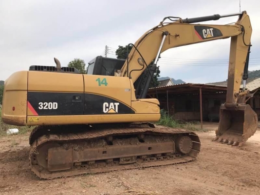 CAT 320D