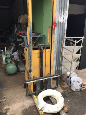 ขาย แฮนลิฟ ยกของ ใช้แบตเตอรรี่ ยก500 ก ก. ยกสูง 1.50 ม ขาย 16000