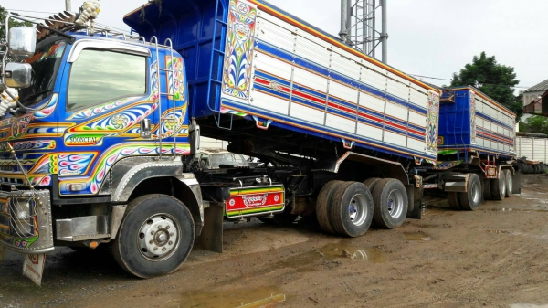 Isuzu 360 แรง ปี 56 แม่ลูกดัมพ์มิเนียมอู่ซุ่มชัย ลูก 3 เพลาแท้ ทะเบียนพร้อม