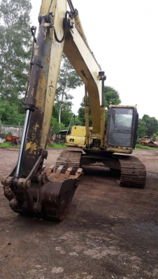 ขายรถแบคโฮ KOMATSU PC 200-6 เอวแน่นโซ่หนาไฟฟ้าเต็มเอกสารทะเบียน