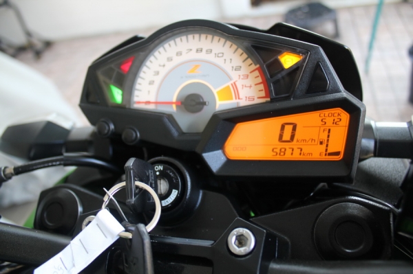 Z300(2015)ABS รถสวยวิ่งน้อย มือแรก ไม่กรอไมล์
