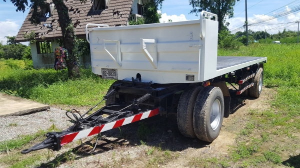 ขาย ลูกพ่วงพื้นเรียบสามมิตรสองเพลา ปี 48 พร้อมใช้งาน เอกสารพร้อมโอน สนใจติดต่อเรา ดำสุโขทัยโทร 089-7087998, 081-7855503 เรายินดีต้อนรับและบริการคร่า..